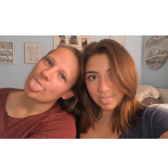 Meet your Posher, Leanne - Picture 1 of 1